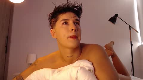 Snapshot of angelcossio chatting on 09-13-25, 09:25 Angel online show from 09-13-25, 09:25