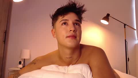 Snapshot of angelcossio chatting on 10-01-25, 09:10 Angel online show from 10-01-25, 09:10