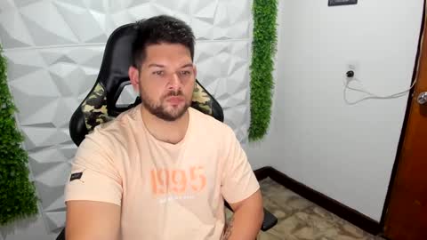 Snapshot of angelcute3 chatting on 02-08-25, 01:22 angel online show from 02-08-25, 01:22