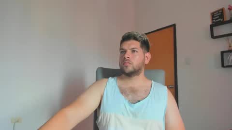 Snapshot of angelcute3 chatting on 09-18-25, 03:47 angel online show from 09-18-25, 03:47