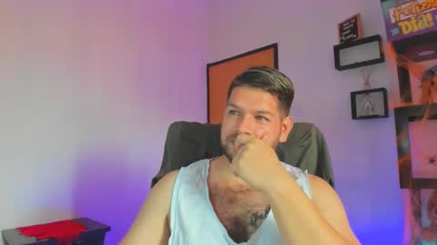 Snapshot of angelcute3 chatting on 10-31-25, 03:02 angel online show from 10-31-25, 03:02