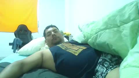 angeldavid90 online show from 11-22-25, 10:47