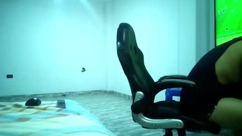 angeldavid90 online show from 06-02-26, 09:39