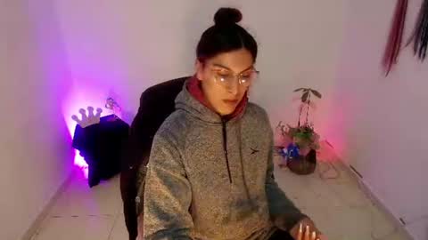 angele online show from 07-02-26, 06:14