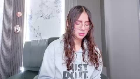 angel online show from 07-30-26, 01:32