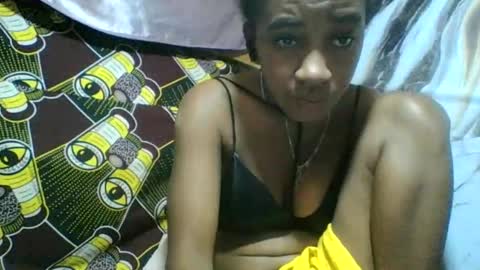 Snapshot of angelettee chatting on 06-10-26, 06:51 Angelettee online show from 06-10-26, 06:51