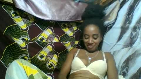 Snapshot of angelettee chatting on 06-13-26, 07:23 Angelettee online show from 06-13-26, 07:23