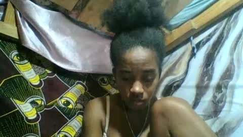 Snapshot of angelettee chatting on 06-14-26, 04:09 Angelettee online show from 06-14-26, 04:09