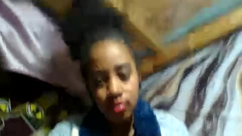 Snapshot of angelettee chatting on 06-29-26, 11:21 Angelettee online show from 06-29-26, 11:21