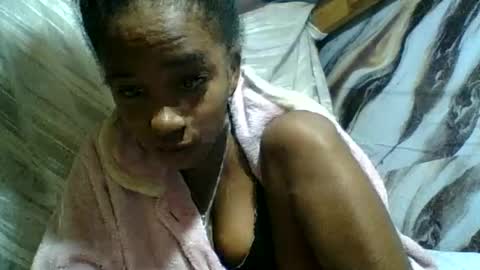 Snapshot of angelettee chatting on 07-02-26, 07:31 Angelettee online show from 07-02-26, 07:31