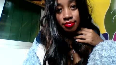 Snapshot of angelettee chatting on 07-15-26, 06:18 Angelettee online show from 07-15-26, 06:18