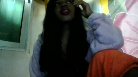 Snapshot of angelettee chatting on 07-17-26, 08:32 Angelettee online show from 07-17-26, 08:32