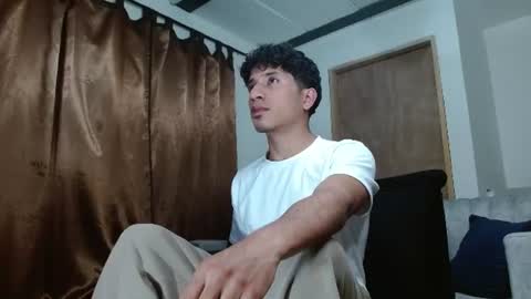 Snapshot of angelhil chatting on 07-26-26, 02:31 Angel of littlebandido online show from 07-26-26, 02:31