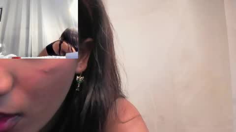 Snapshot of angeli_sexi chatting on 05-15-26, 11:34 Carolina online show from 05-15-26, 11:34