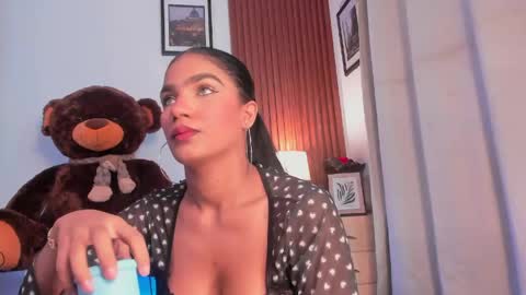 Snapshot of angeli_sexi chatting on 05-27-26, 12:51 Carolina online show from 05-27-26, 12:51