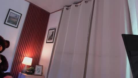 Snapshot of angeli_sexi chatting on 05-31-26, 12:30 Carolina online show from 05-31-26, 12:30