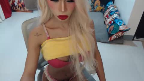 DIVINE ANGEL online show from 12-18-25, 12:49