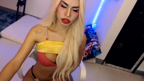 DIVINE ANGEL online show from 06-14-26, 11:40