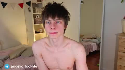 Snapshot of angelic_look chatting on 05-02-26, 07:52 Daniel online show from 05-02-26, 07:52