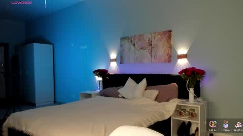 Emma online show from 12-17-25, 01:11