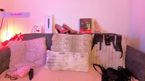 Snapshot of angelica_mature49 chatting on 04-28-26, 03:44 Angelica online show from 04-28-26, 03:44