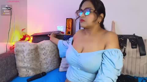 Snapshot of angelica_mature49 chatting on 05-06-26, 04:08 Angelica online show from 05-06-26, 04:08