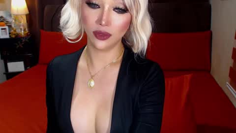 MS. AMALIA online show from 03-10-25, 09:53