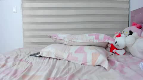 Snapshot of angeliitaa chatting on 02-21-25, 02:06 angelita online show from 02-21-25, 02:06