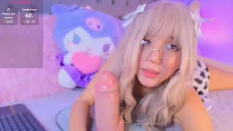 Snapshot of angelina_honey_ chatting on 06-23-26, 04:21 Angelina Honey online show from 06-23-26, 04:21