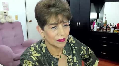 Angelina online show from 10-18-25, 12:57