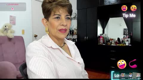 Angelina online show from 11-11-25, 12:54