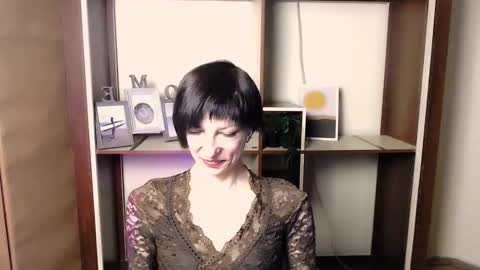 Angelina online show from 11-21-25, 06:45