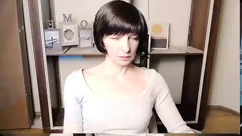 Angelina online show from 06-14-26, 06:59
