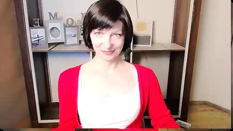 Angelina online show from 06-18-26, 09:25