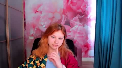 AngelinaLow online show from 04-24-26, 11:45