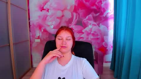 AngelinaLow online show from 05-30-26, 11:29