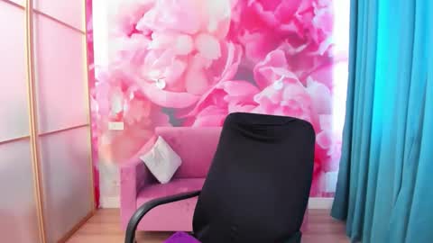 AngelinaLow online show from 06-06-26, 11:26