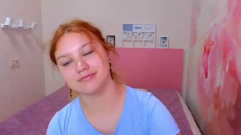 AngelinaLow online show from 06-12-26, 11:31