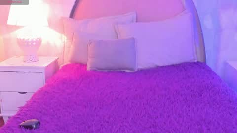 angeline online show from 04-01-26, 12:17