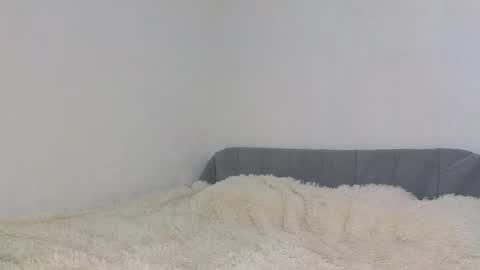 Snapshot of angelinejo chatting on 05-18-26, 04:07 Angel online show from 05-18-26, 04:07