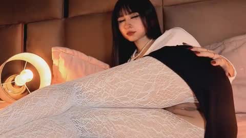 angelinepossy online show from 11-11-25, 06:30