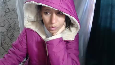 Snapshot of angelitaa_hot chatting on 10-20-25, 11:21 angela online show from 10-20-25, 11:21