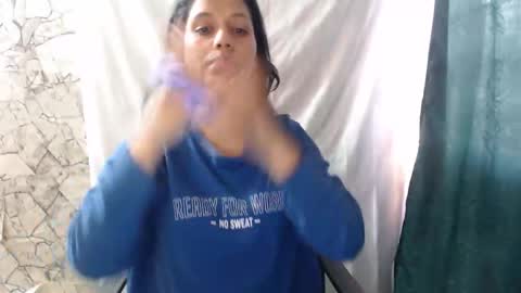 Snapshot of angelitaa_hot chatting on 10-22-25, 09:03 angela online show from 10-22-25, 09:03