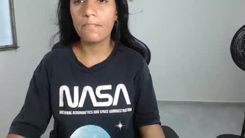 Snapshot of angelitaa_hot chatting on 06-02-26, 07:16 angela online show from 06-02-26, 07:16