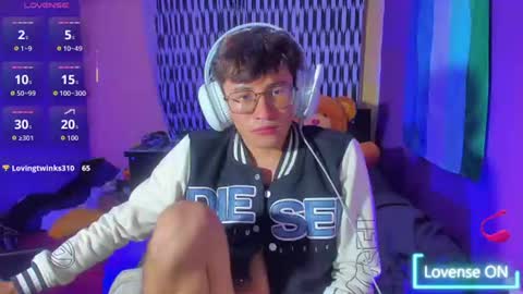 Snapshot of angelito18_twink chatting on 06-18-26, 06:02 Angel online show from 06-18-26, 06:02