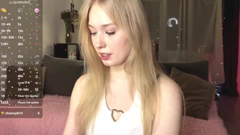 Snapshot of angelkissmee chatting on 01-30-25, 03:19 angelkissmee online show from 01-30-25, 03:19