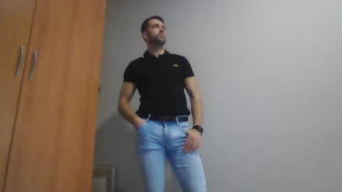 Snapshot of angell102890 chatting on 11-03-25, 01:23 angell102890 online show from 11-03-25, 01:23