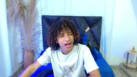 Angel online show from 06-09-26, 08:53