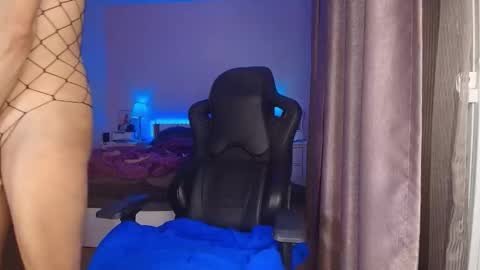 Angie online show from 02-07-26, 01:59