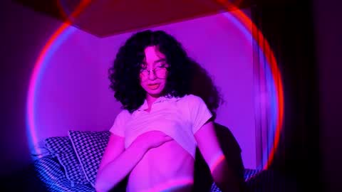 Snapshot of angellike_doll chatting on 02-14-26, 01:46 Angellike online show from 02-14-26, 01:46